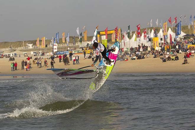 Gollito one handed - PWA Reno World Cup Sylt Grand Slam 2011 Day 2 © PWA World Tour http://www.pwaworldtour.com